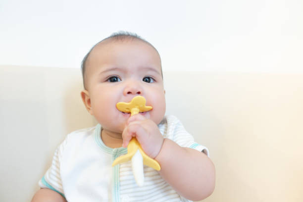 Nhà 1 lầu 1 trệt tại đường Ngô Quyền quận 10 cần gấp 1 chị chăm bé 9 tháng tuổi nhà em