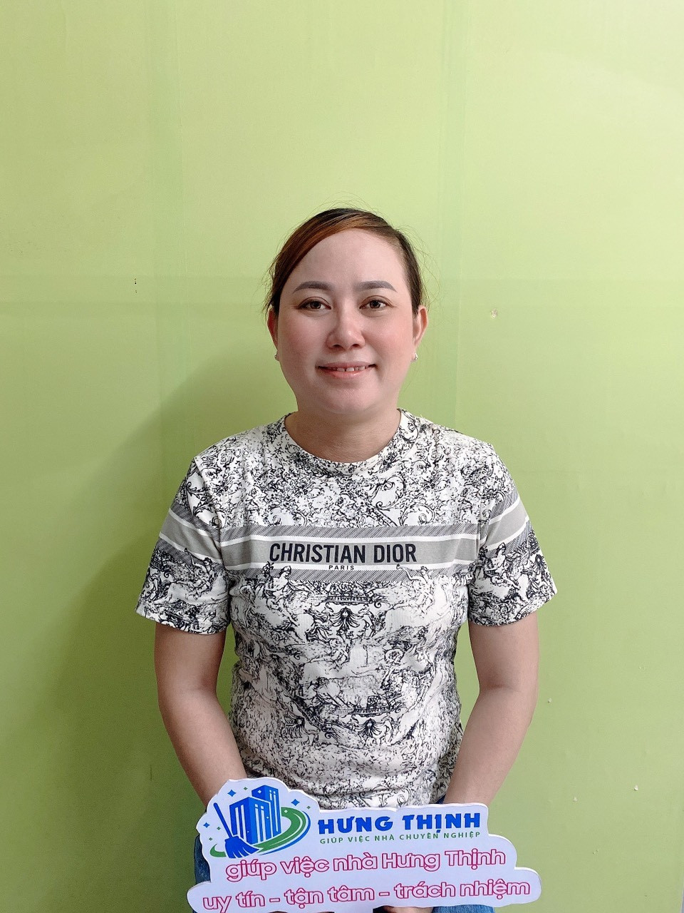 LÊ CẨM NHUNG SINH NĂM 1988 LONG AN CHỊ XIN LÀM CÔNG VIỆC GIÚP VIỆC NHÀ, BẢO MẪU