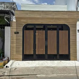 Nhà em cần cô chăm bé 1 tuổi rưỡi và phụ việc nhà tại Bình Dương - Lương 12 triệu