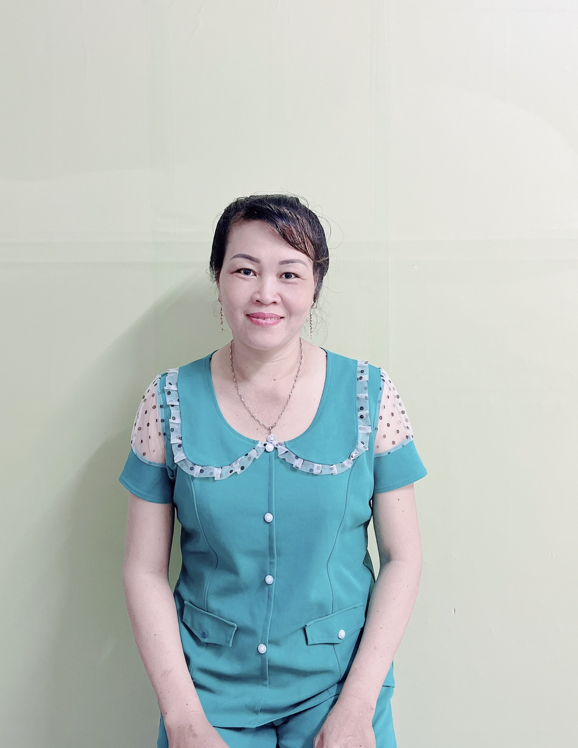 Chị Nguyễn Thị Xuân Tiền sn 1976 Quê Bến Tre – GIÚP VIỆC NHÀ, CHĂM BÉ, CHĂM ÔNG BÀ