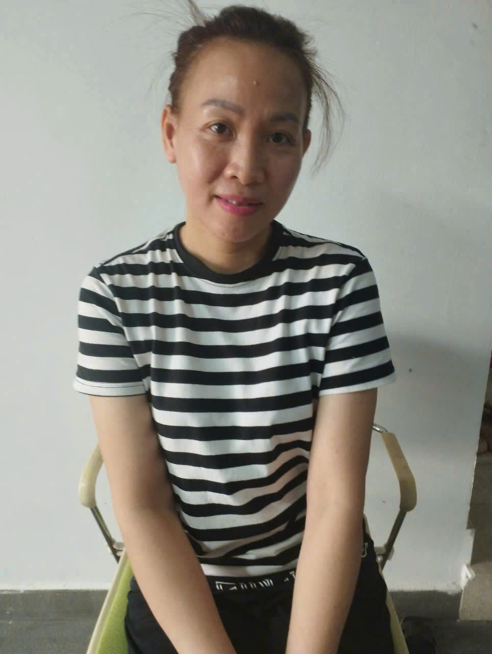 chị Nguyệt cần tìm việc - giúp việc nhà, đưa đón bé