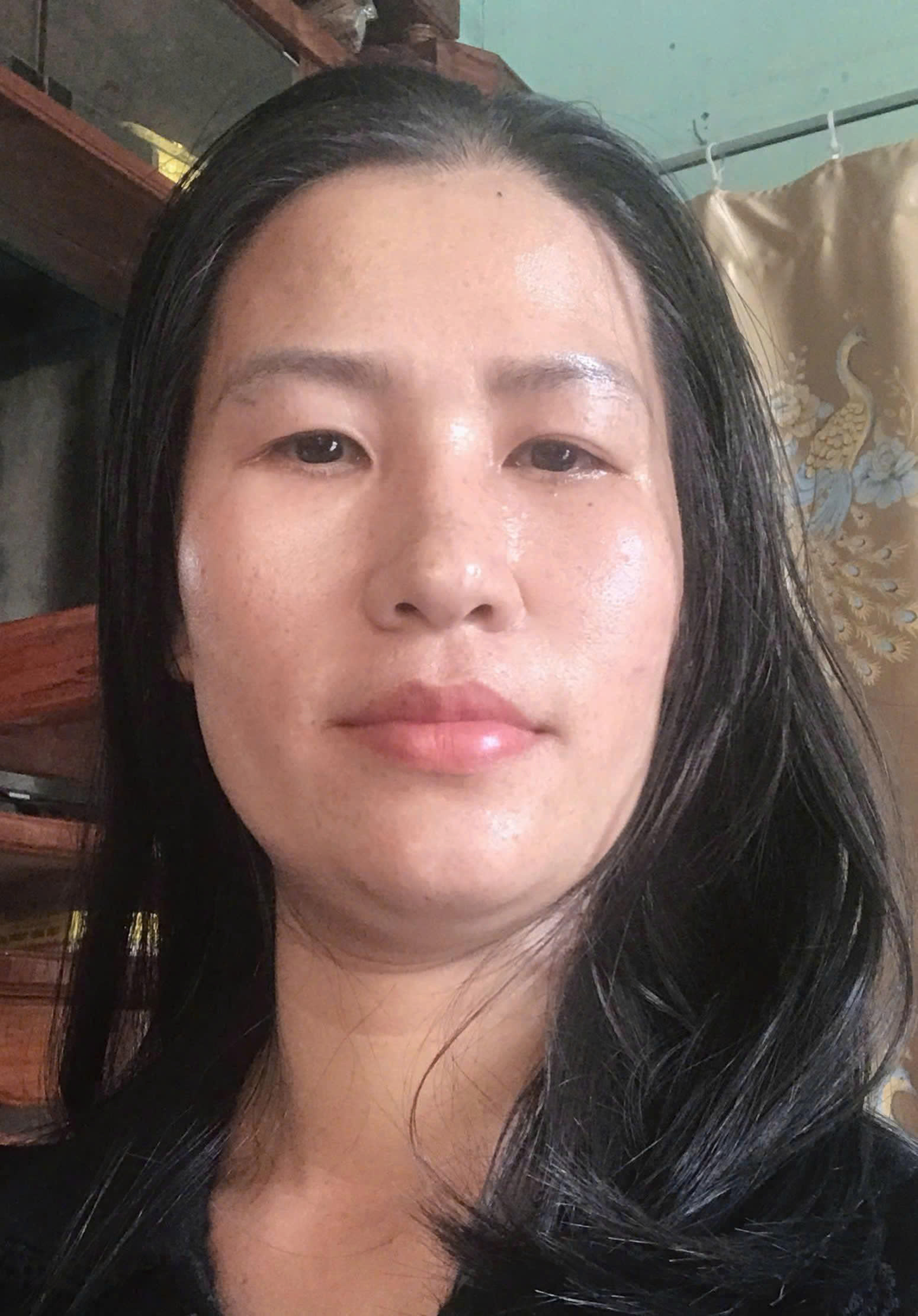 Chị    Nguyễn Thị Hạnh    Sinh năm 1991 , Quê Nghệ An ( hiện tại ở Long Khánh Đồng Nai