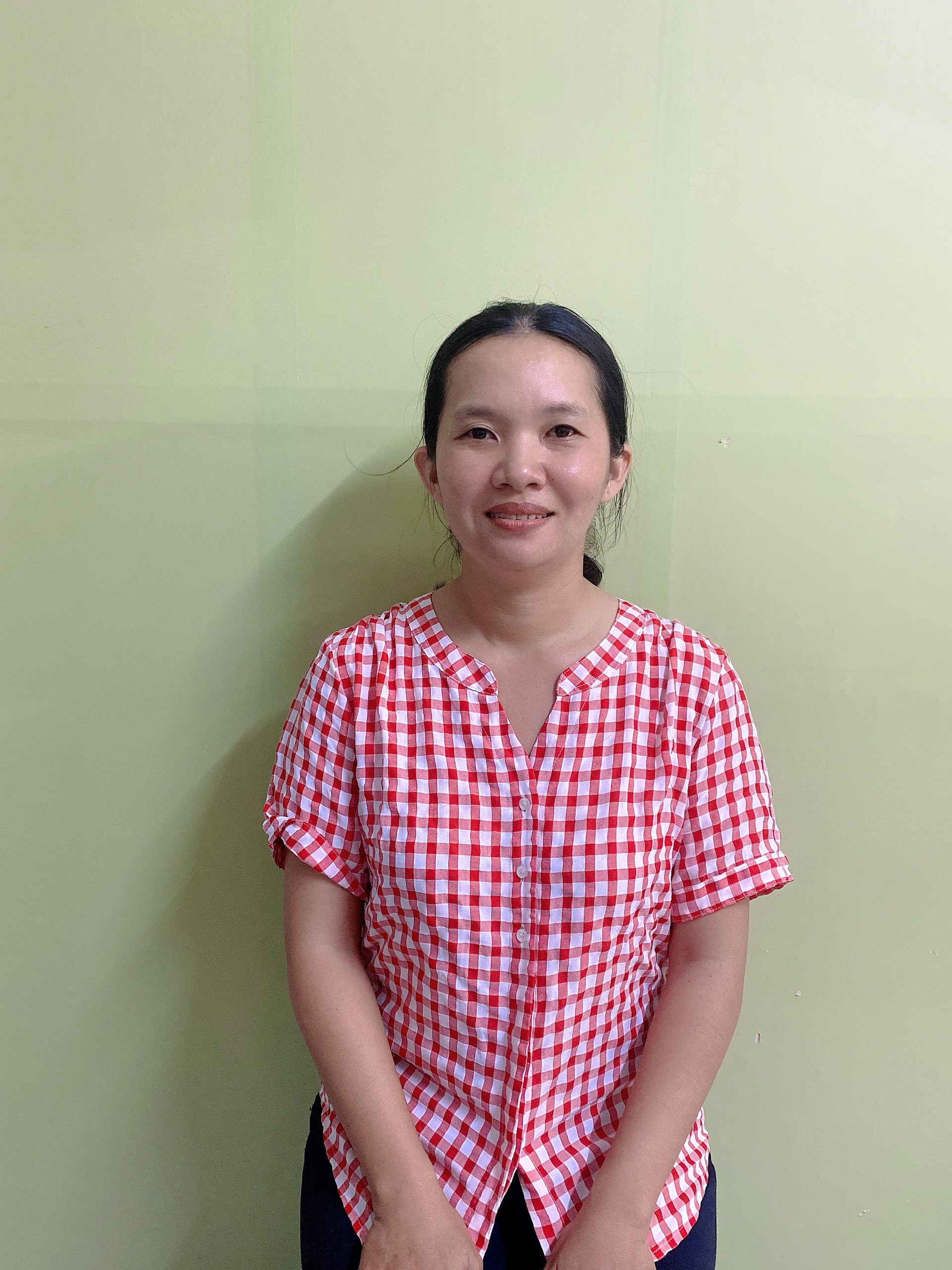 Em Tìm Việc Làm Cho Chị Nguyễn Thị Lan Hương - 1985 - Quê Tiền Giang