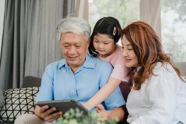 Nay Cần Chị Về Chuyên Chăm Sóc Ông Yếu Chị Dưới 40 tuổi