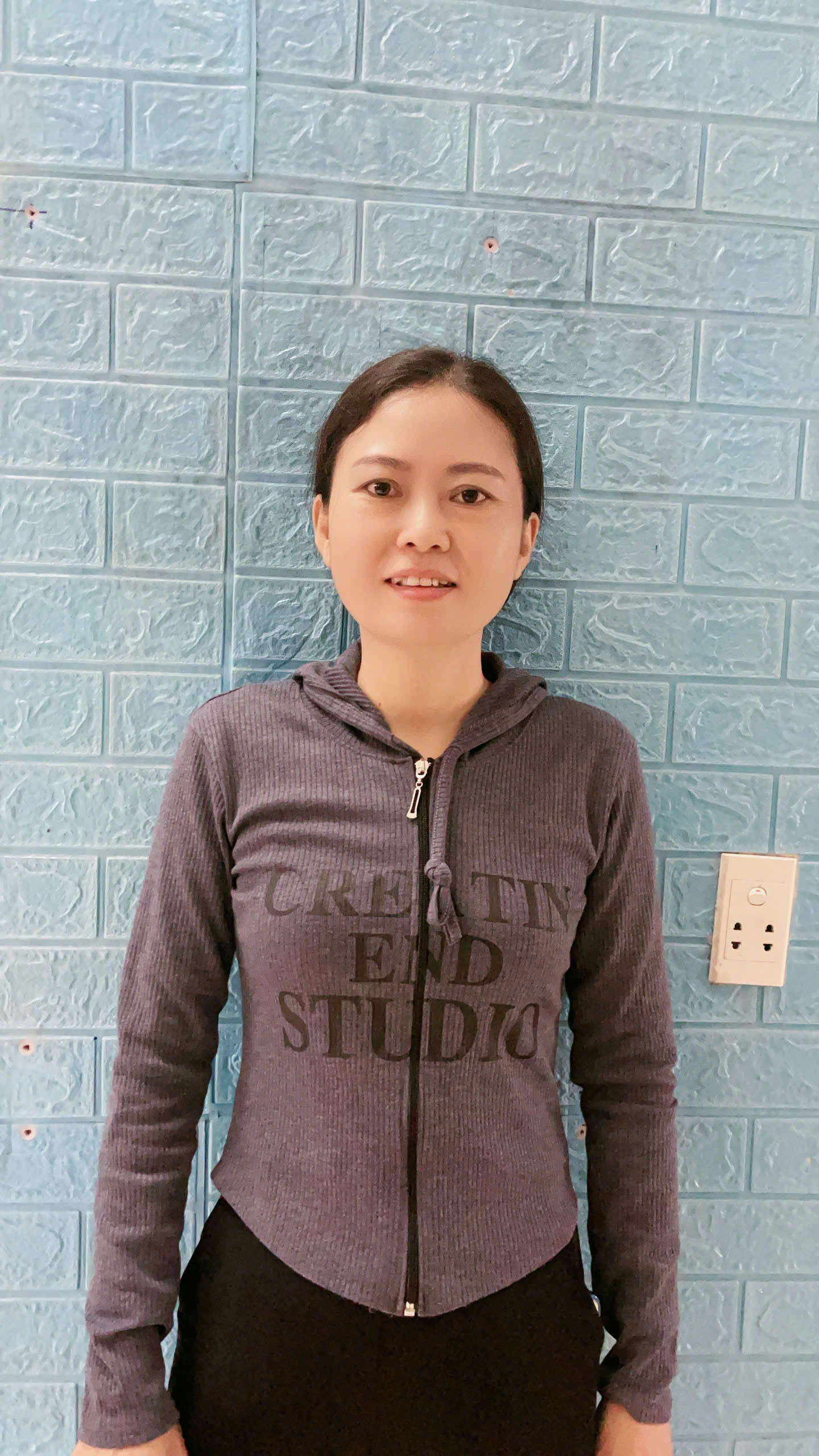 Chị Nguyễn Thủy 1981 trẻ trung năng động Cần Tìm Việc Lâu Dài.