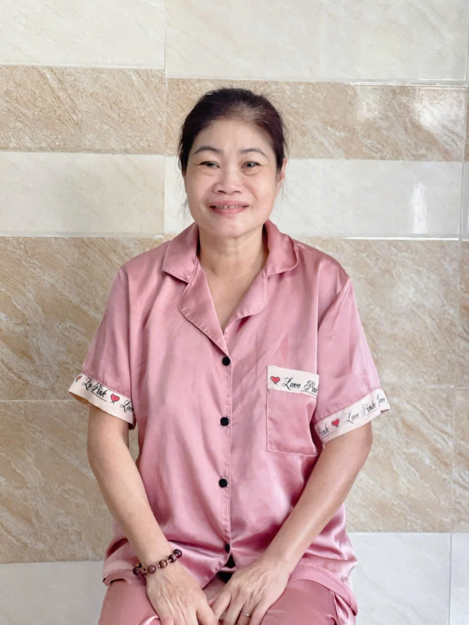 Cô Nguyễn Thị Thanh  Hương Năm sinh: 1970 Quê quán: Tây Ninh