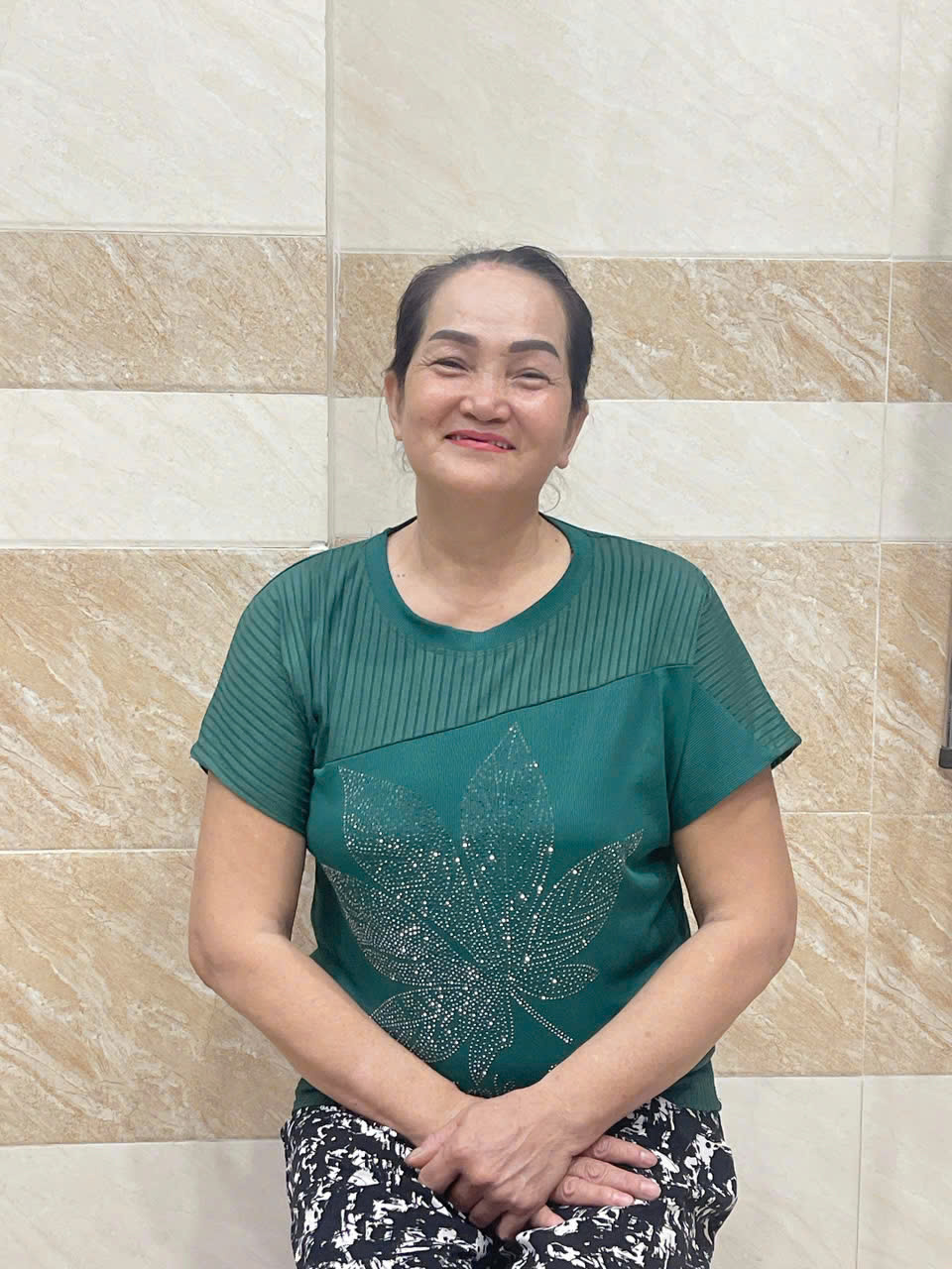 Chị  Hồ Thị Lệ Cân .  Sinh năm: 1969 . Quê quán: Khánh Hòa