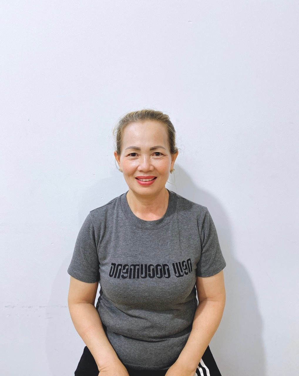 Chị chuyên giúp việc nhà nấu ăn và chăm bé