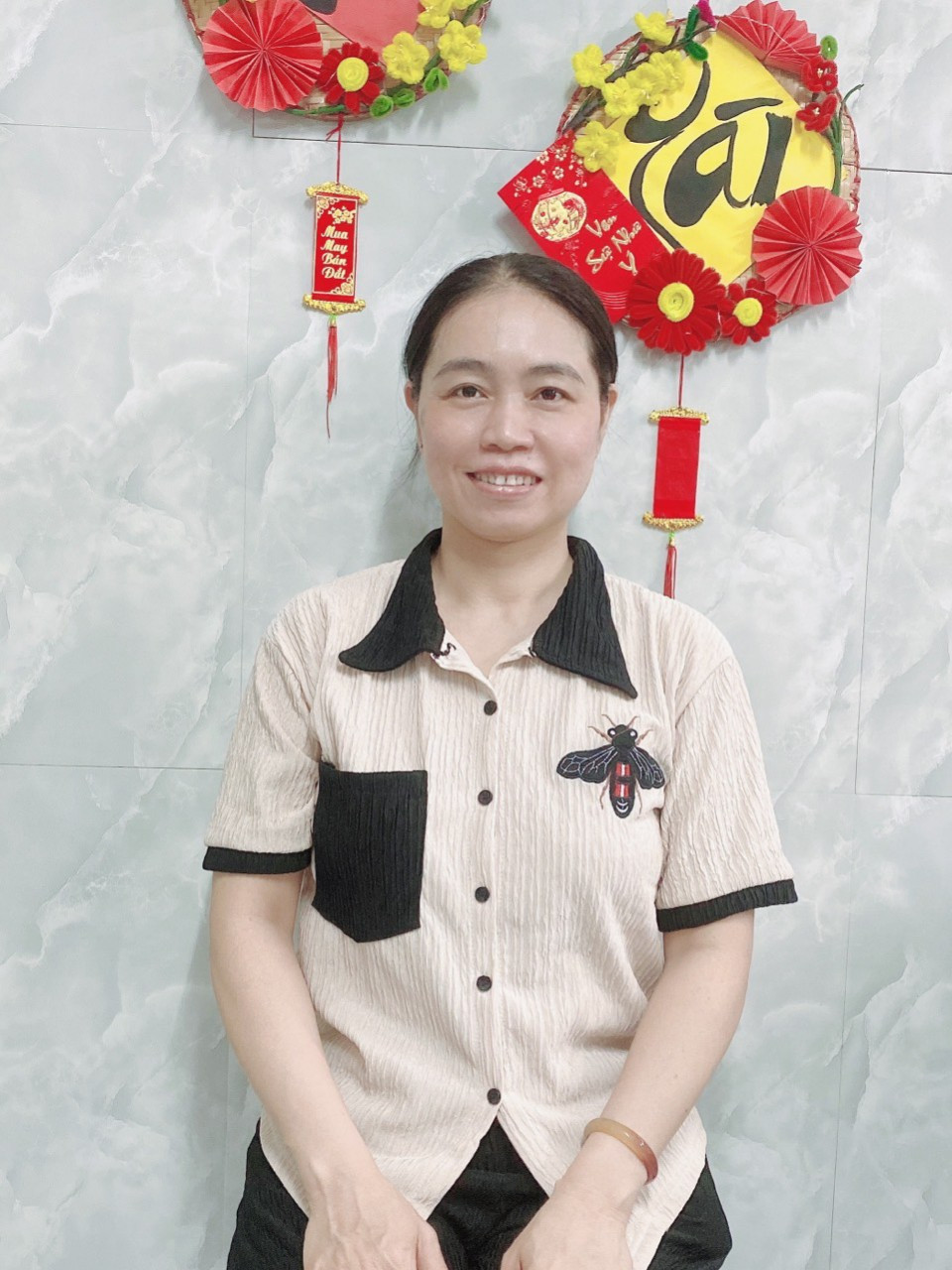 Chị Mạnh mới ở quê lên đang tìm việc bao ăn ở lại ạ