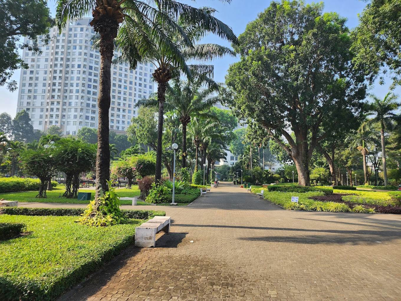 Tin gấp !! Tuyển gấp 1 cô giúp việc nhà (bao ăn ở)