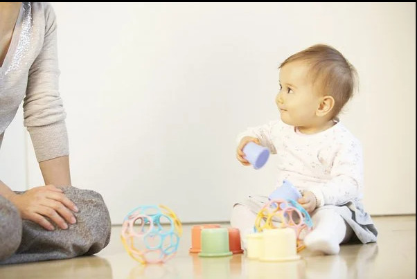 Em cần người bảo mẫu sơ sinh (Ở LẠI)