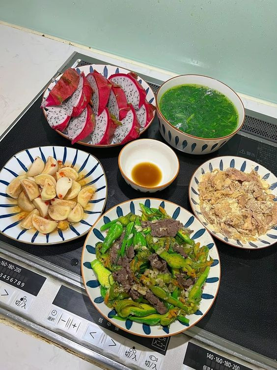 Gia đình cần chị làm việc nhà nấu ăn, nhà 3 người ở quận Thủ Đức.