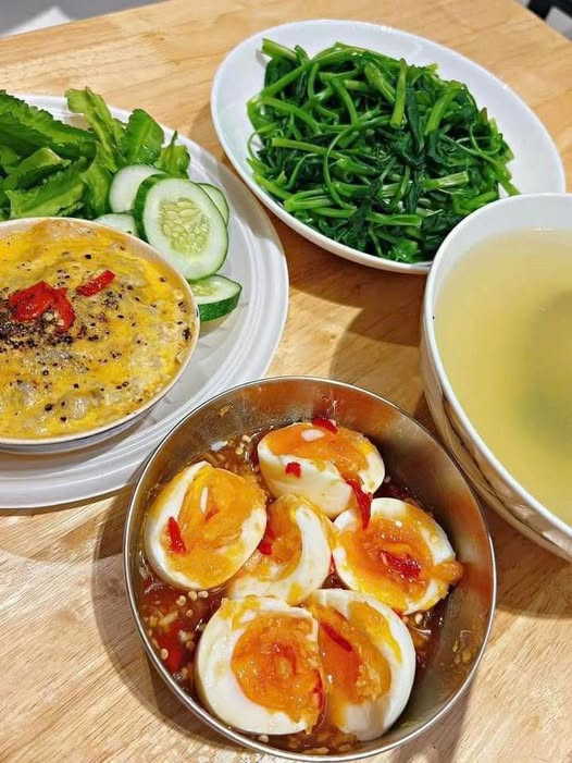 TÌM NGƯỜI NẤU ĂN NGON CHO GIA ĐÌNH TẠI TRẢNG BOM