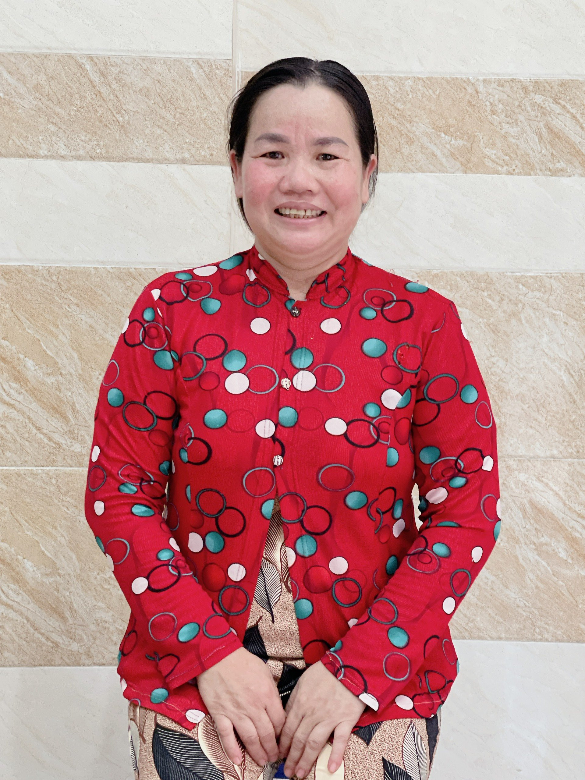 Chị Nâu sinh 1973 quê Trà Vinh chuyên chăm sóc người lớn tuổi.giúp việc nhà