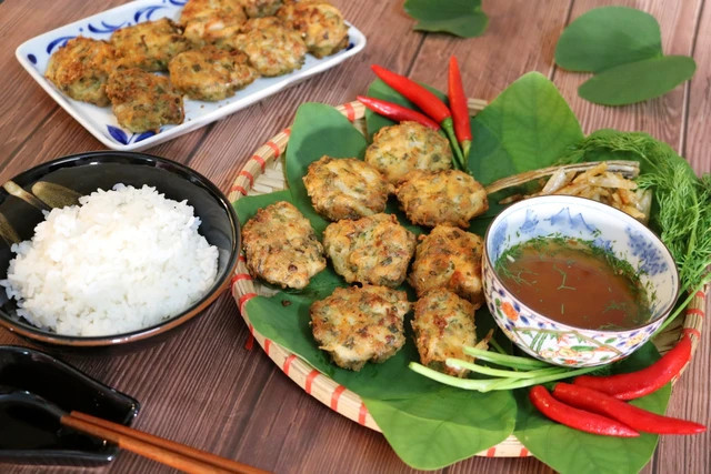 Cần Chị Nội TRợ Gia Đình Lương 10.000.000 TRIỆU