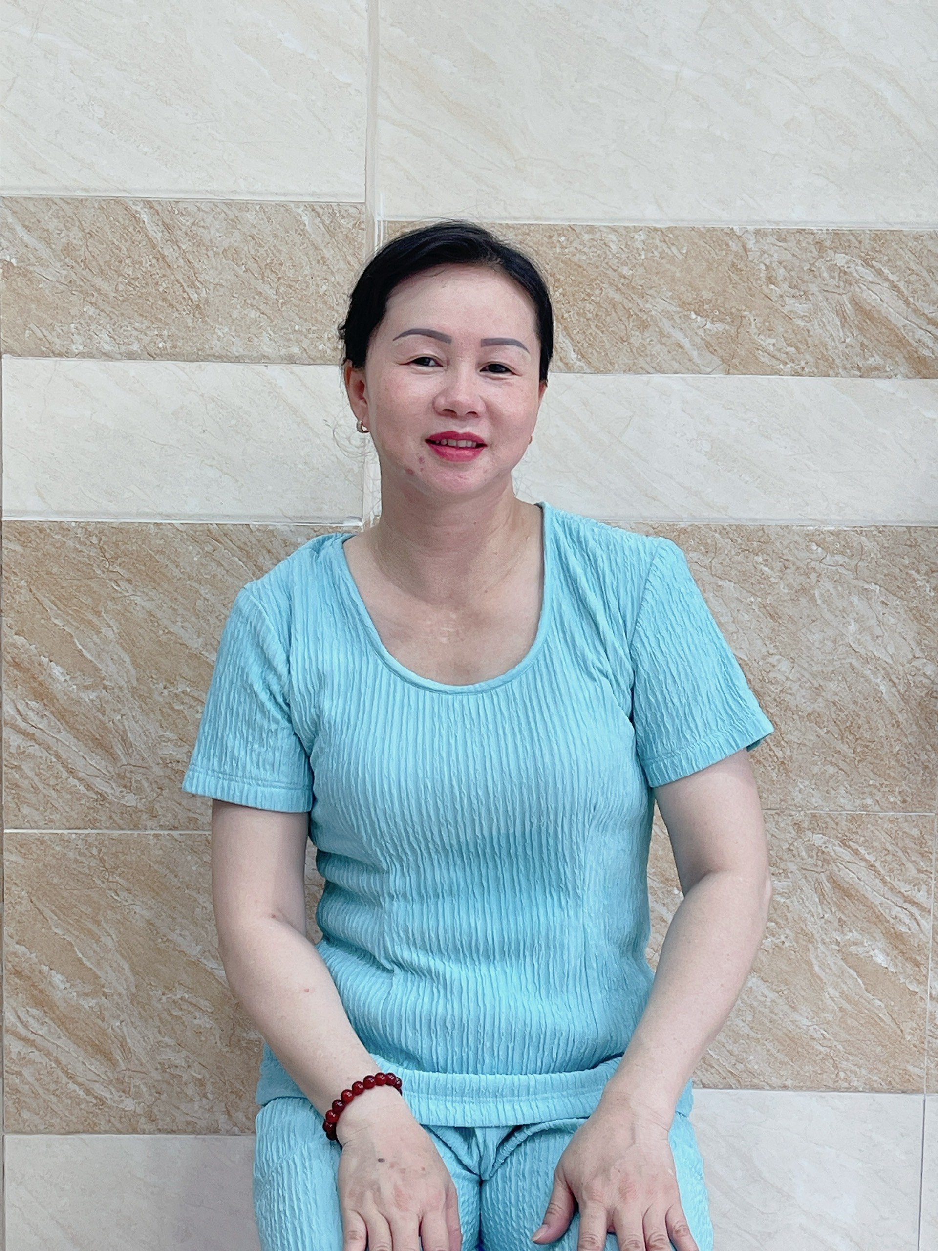 Chị HẬN 47 tuổi người miền Tây nhận việc đi làm ngay