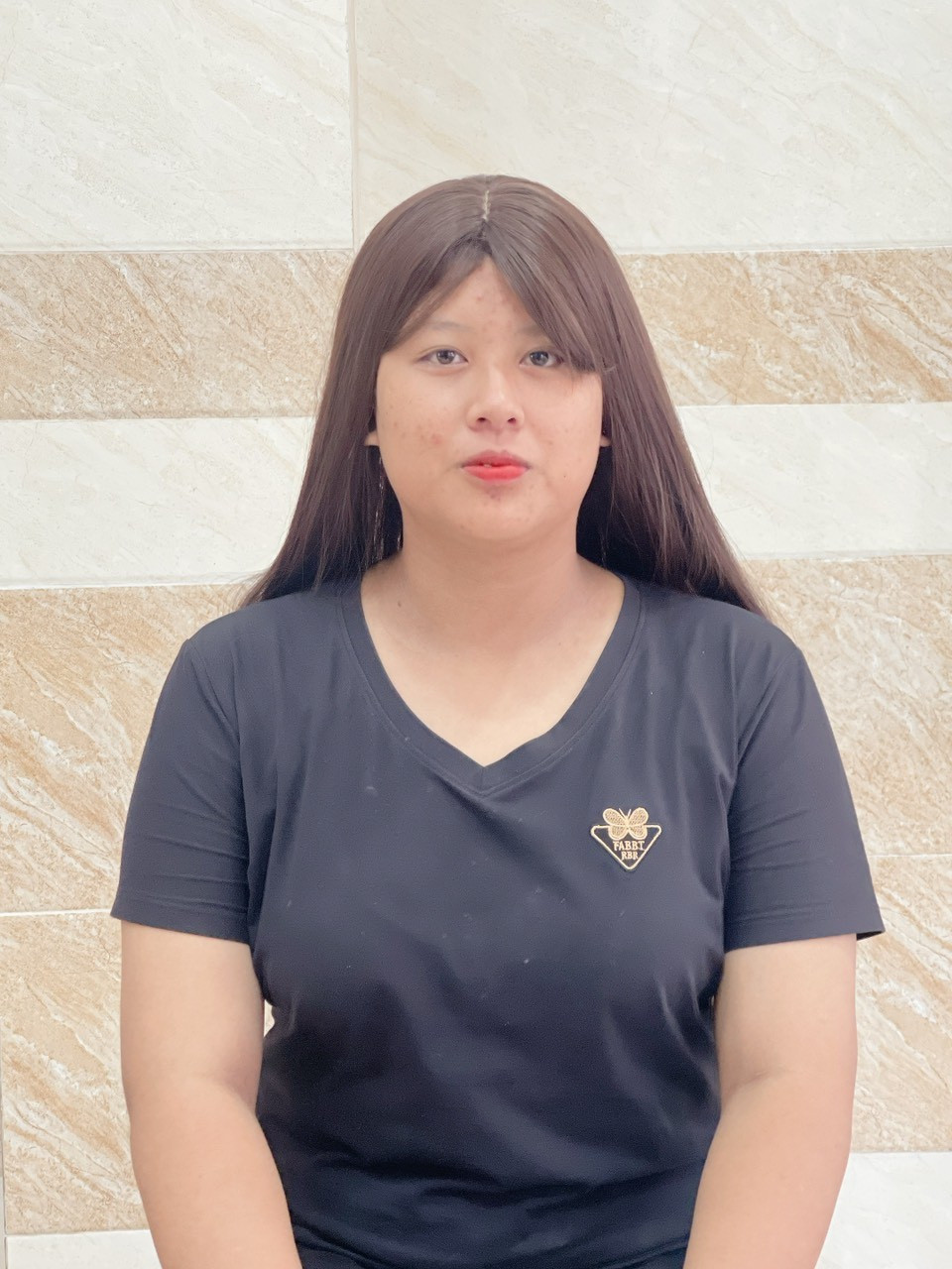 Em Tường Vy sinh 2007 quê Bình Thuận nhận làm tạp vụ - phụ quán