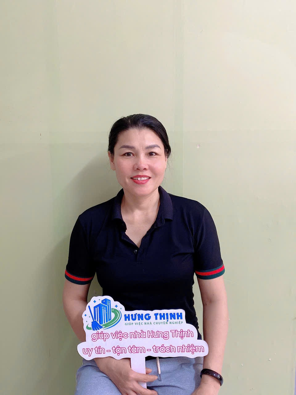 CHỊ HIỀN 1977 - TÌM VIỆC GIÚP VIỆC NHÀ, PHỤ CHĂM BÉ LƯƠNG 8 TRIỆU