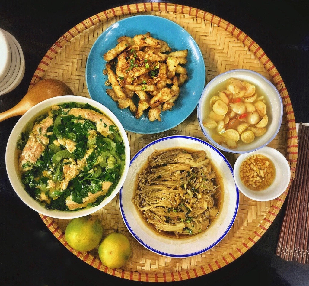 CẦN TÌM CÔ NẤU ĂN GIA ĐÌNH HẰNG NGÀY