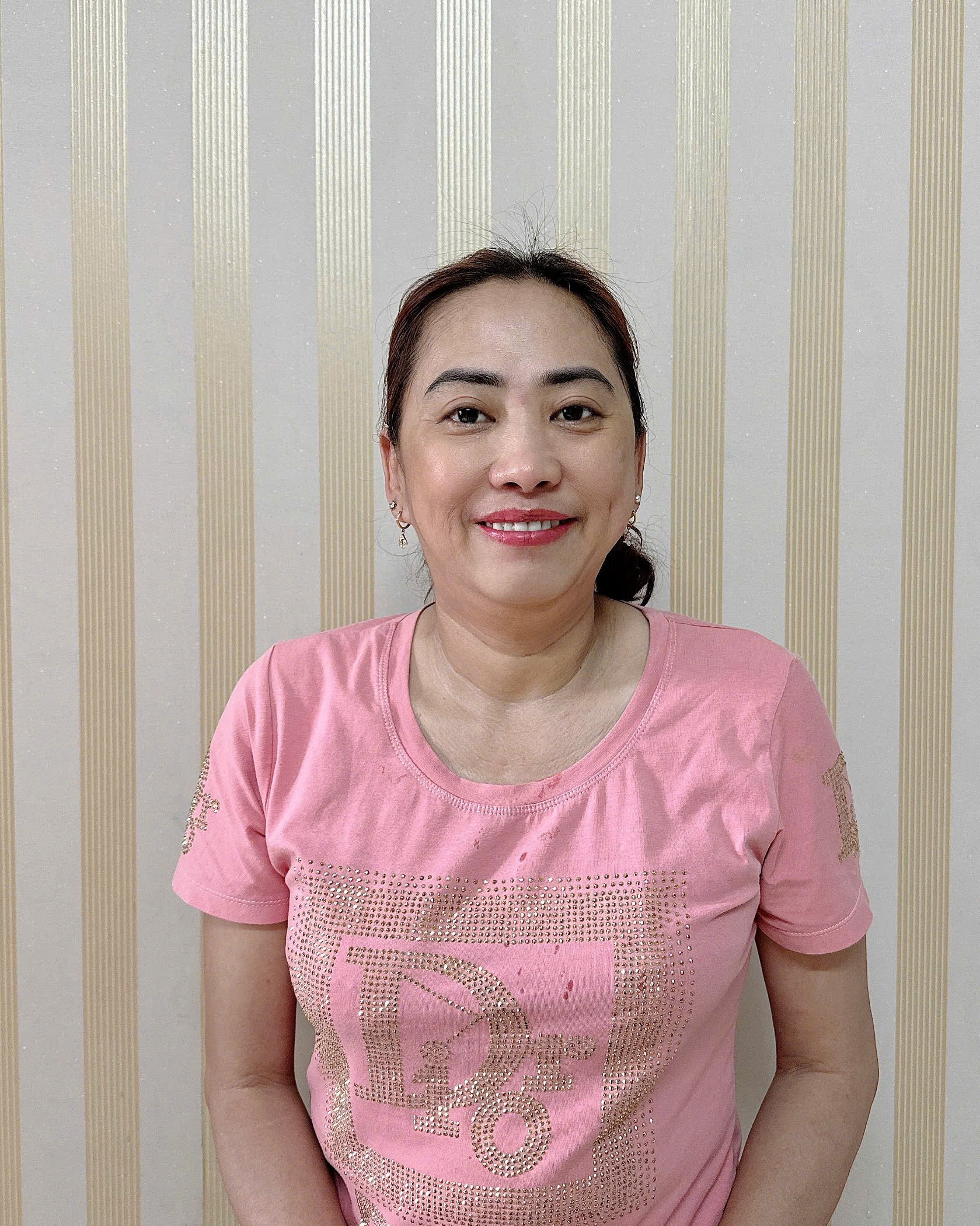 Cô Huệ sinh năm 1980 cần tìm việc chăm bé, chăm bà, phụ việc nhà