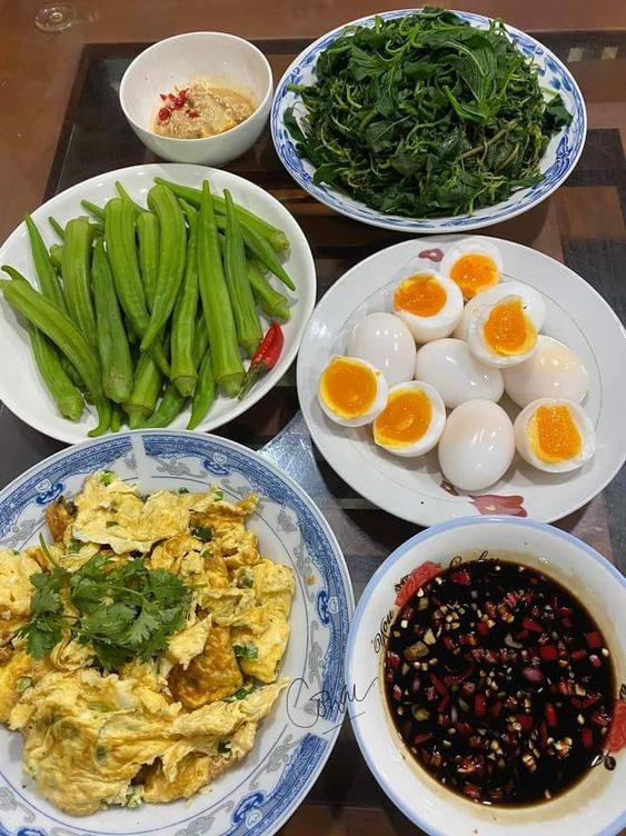 Tìm Chị Nấu Ăn, Dọn Nhà Cho Gia Đình 3 Người Quận 1, Lương 9 Triệu.