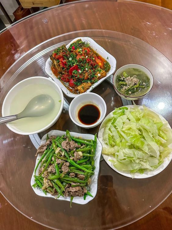 TRONG NGÀY MAI EM CẦN TÌM GẤP 1 CHỊ CHUYÊN GIÚP VIỆC NHÀ 1 TRỆT 1 LẦU TẠI QUẬN 4