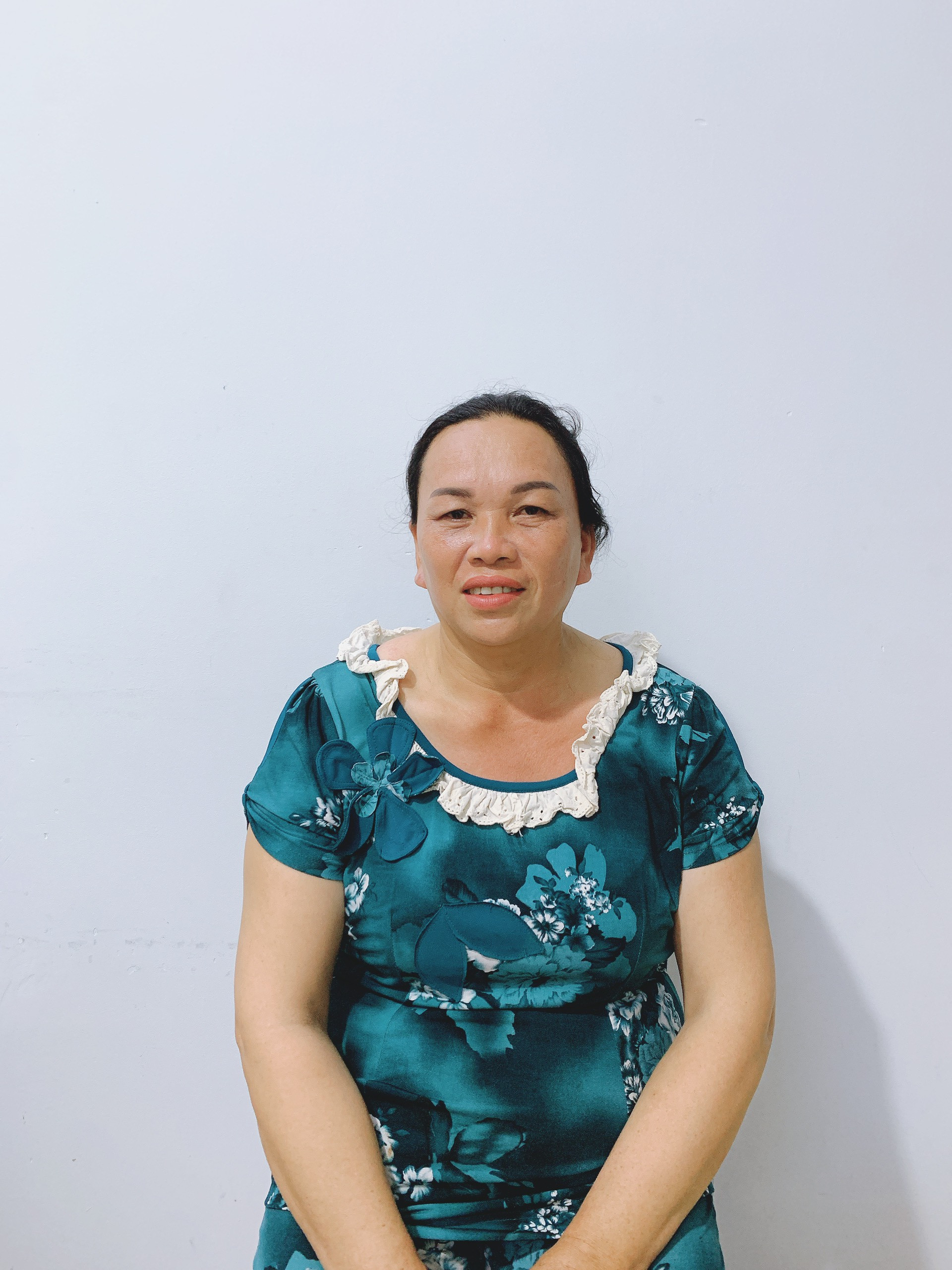 Chị Thiểu - Quê ở Bến Tre HIỀN LÀNH THÍCH EM BÉ CHĂM TỐT MÁT TAY