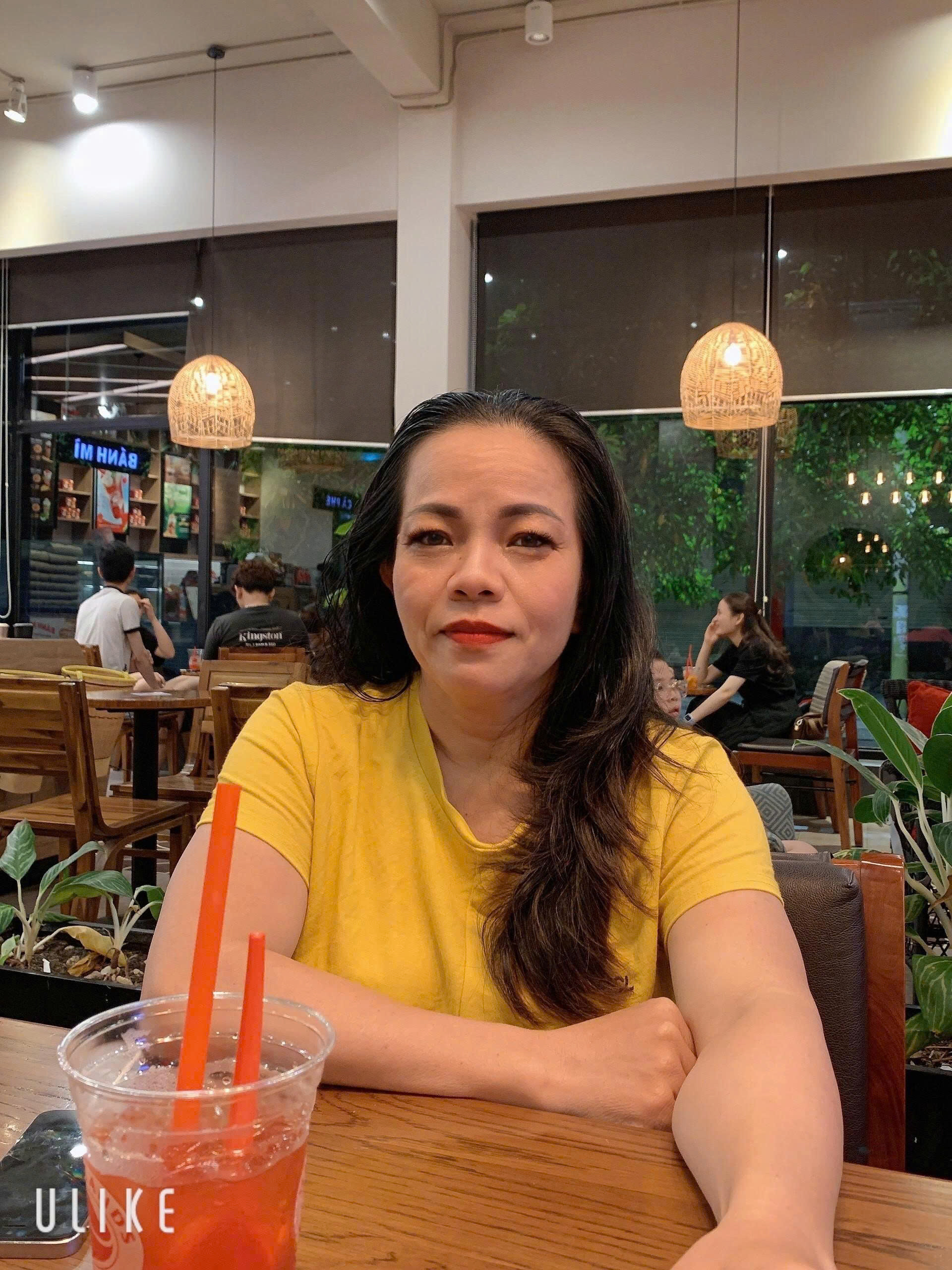 Chị   TRƯƠNG THỊ YẾN LINH  sinh năm 1976, quê Khánh Hòa