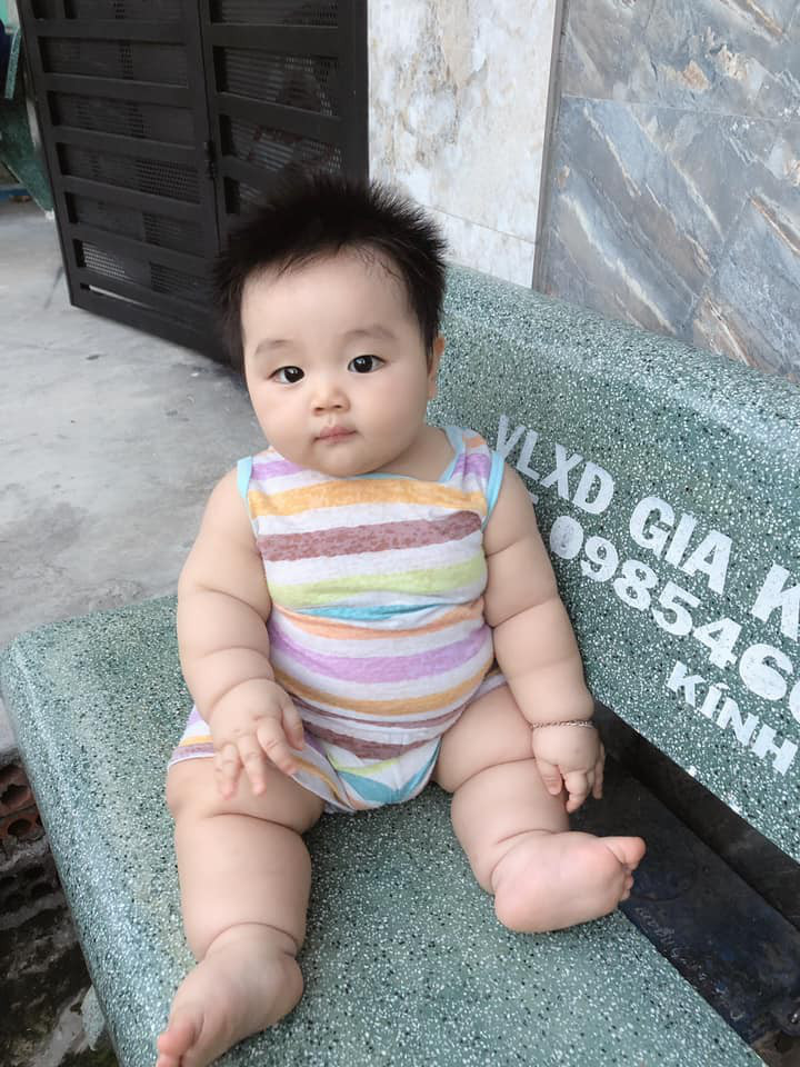 Cần một cô bảo mẫu về chăm bé nhà em được 6 tháng ở gần Đầm Sen