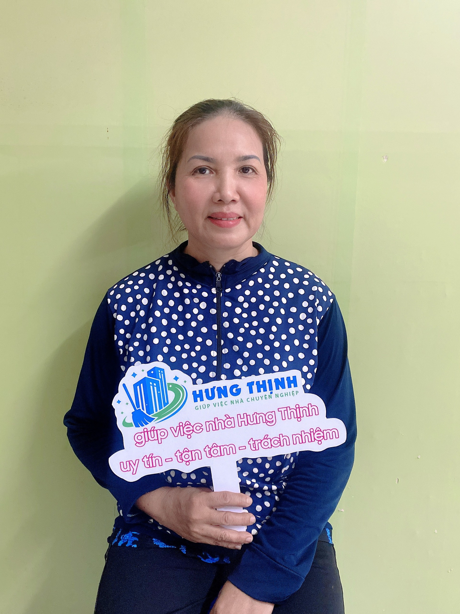 Em Cần Tìm Việc Cho Cô Lục 73 Quê Bình Phước Ạ, Cô Sức Khỏe Cô Tốt, Công Việc Nào Cũng Làm Được