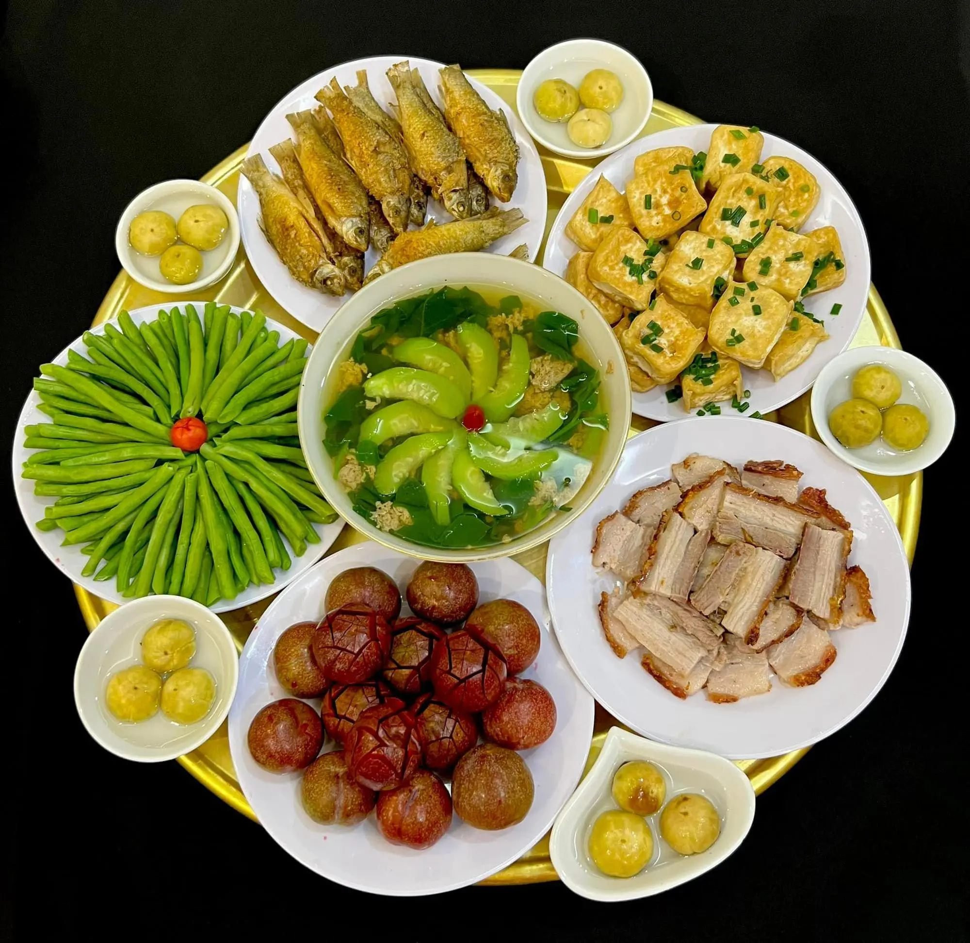 Bà Nội Nay Muốn Tìm Chị Giúp Việc Mới Do Chị Cũ Xin Nghỉ Vào Bệnh Viện