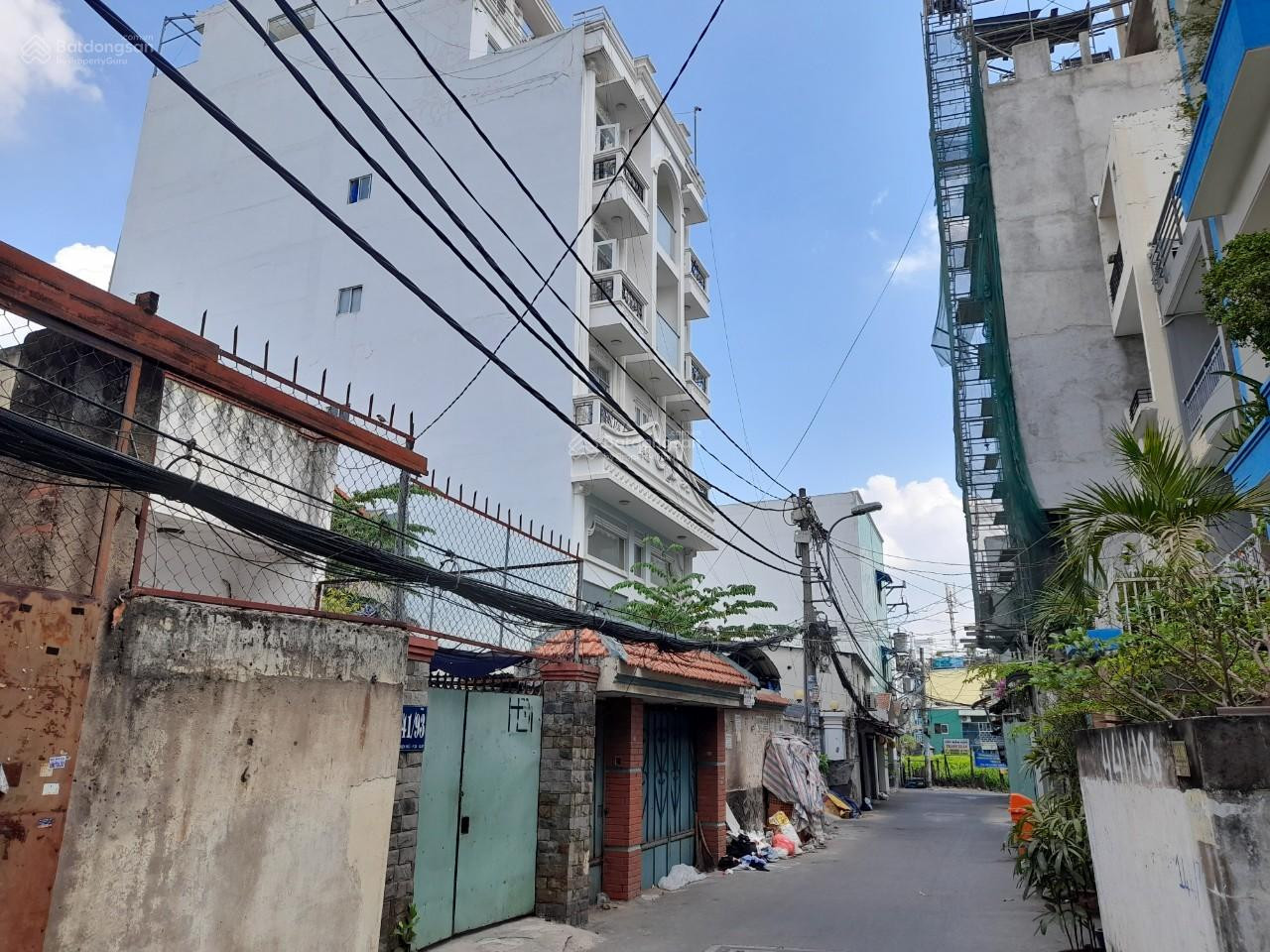 Em đang cần tìm gấp 1 cô giúp việc nhà nấu ăn dẹp, làm việc ở Bình Thạnh