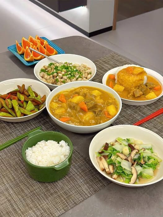 CẦN TÌM 2 CÔ GIÚP VIỆC - LƯƠNG ỔN ĐỊNH