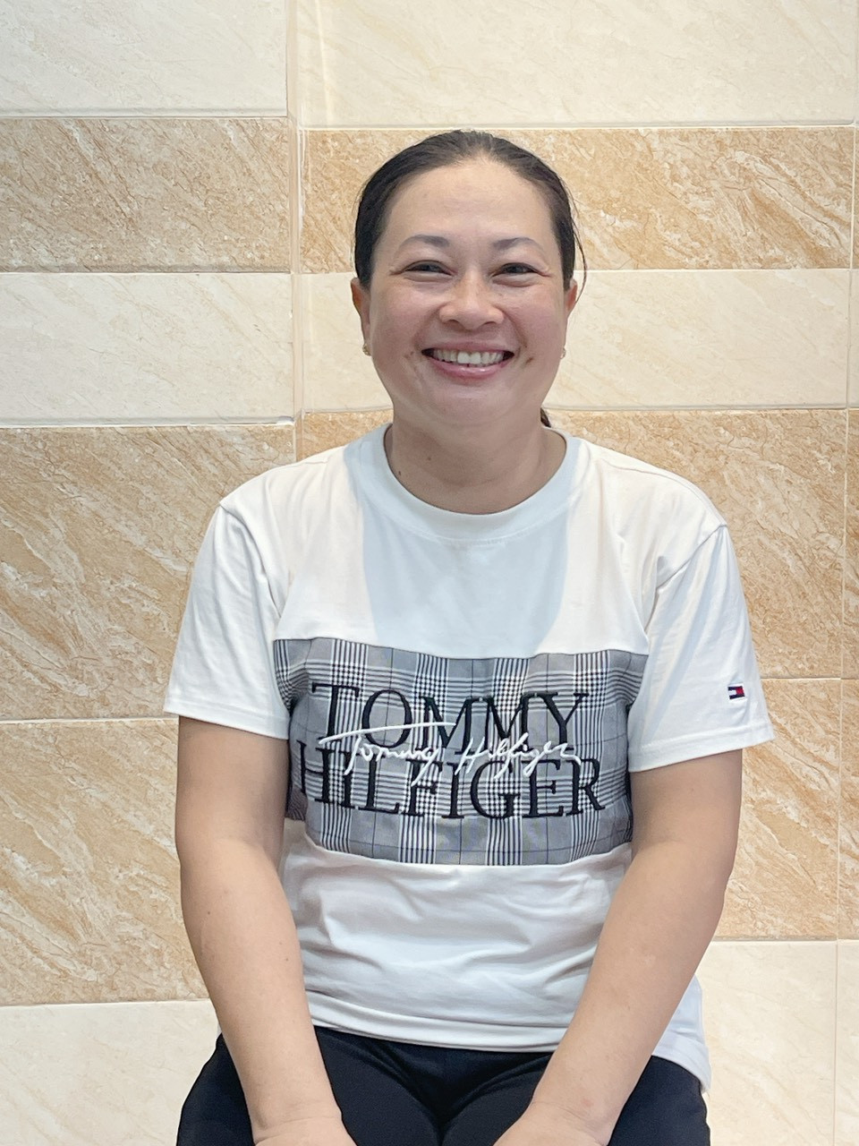 Chị  Bé, sinh năm 1976, quê Cần Thơ Tìm Việc Làm Ở Lại Với Gia Đình