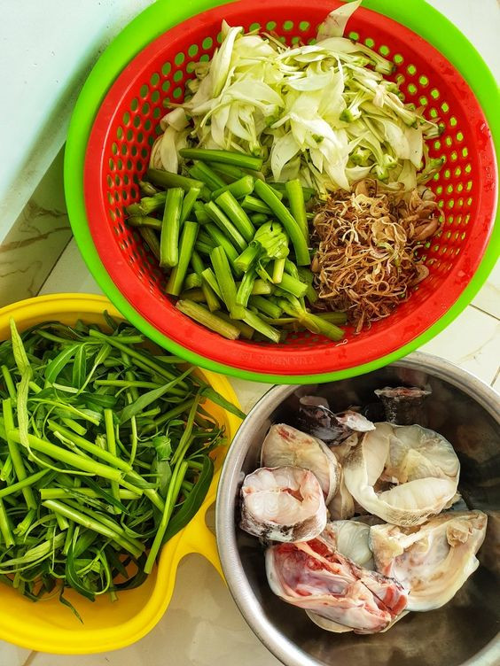 em đang cần gấp cô giúp việc làm ăn ở lại luôn với gia đình ở Hoà Bình Quận 11