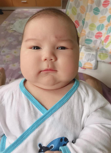 CẦN TÌM CHỊ CHĂM BÉ 6 THÁNG TUỔI - Ở LẠI